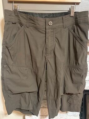 Kuhl Men's Olive Green Men's Hiking Cargo Shorts
